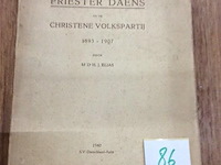 Boek priester daans 1940. - afbeelding 1 van  4