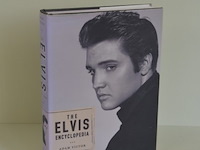 Boek: "the elvis encyclopedia" - afbeelding 1 van  11