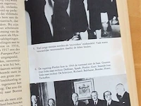 Boek : tussen twee vuren - afbeelding 2 van  3