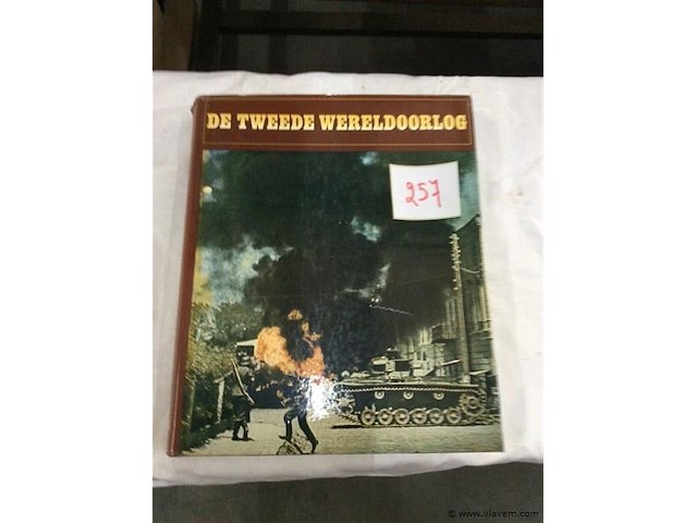 Boek ww2 - afbeelding 1 van  4