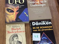 Boeken 4st oa ufo - afbeelding 1 van  2