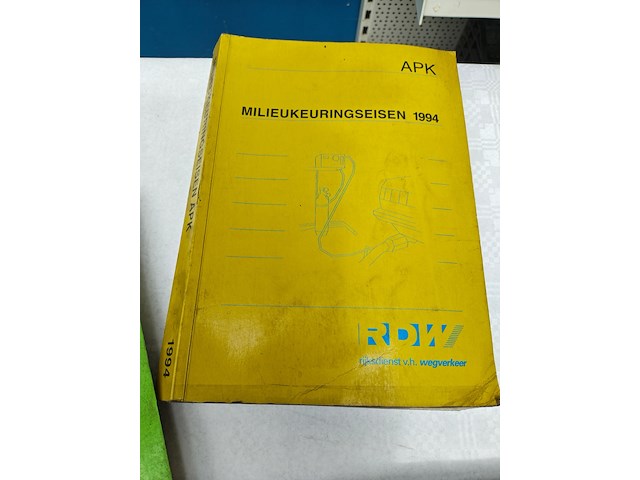 Boeken/ apk keuring 1991 t/m 1995 - afbeelding 4 van  5
