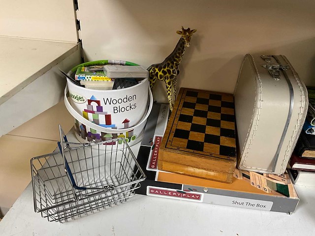 Boeken en speelgoed - afbeelding 8 van  10