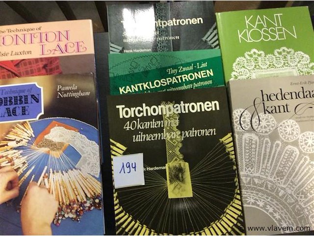 Boeken : hand- & knutselwerk : kantklossen - afbeelding 1 van  3