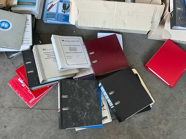 Boeken handleiding en tekeningen - afbeelding 5 van  9