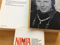 Boeken vlaamse schrijvers 3st - afbeelding 2 van  2