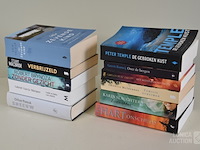 Boeken - afbeelding 1 van  3