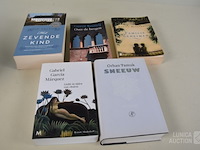 Boeken - afbeelding 2 van  3