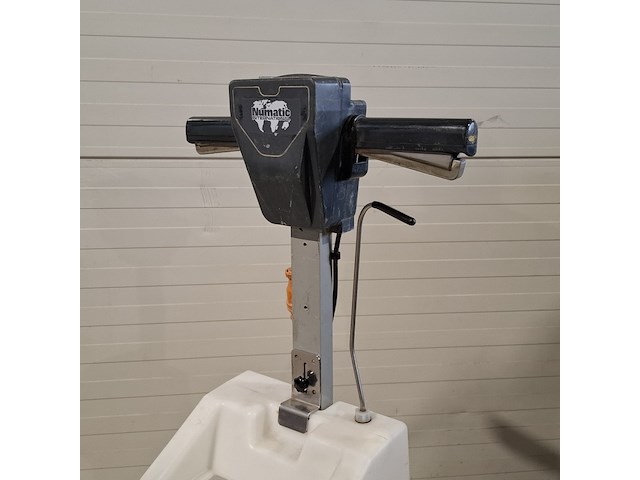 Boen-/schrobmachine 230v ~ incl. boen-/s numatic, hfm 1515, bouwjaar 2018 - afbeelding 6 van  10