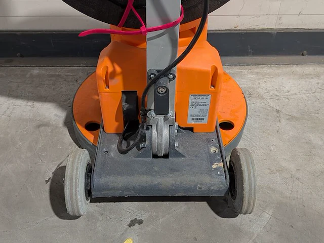 Boen-/schuurmachine - 450mm - 230v, numatic, hfm 1515, 2022 - afbeelding 10 van  10