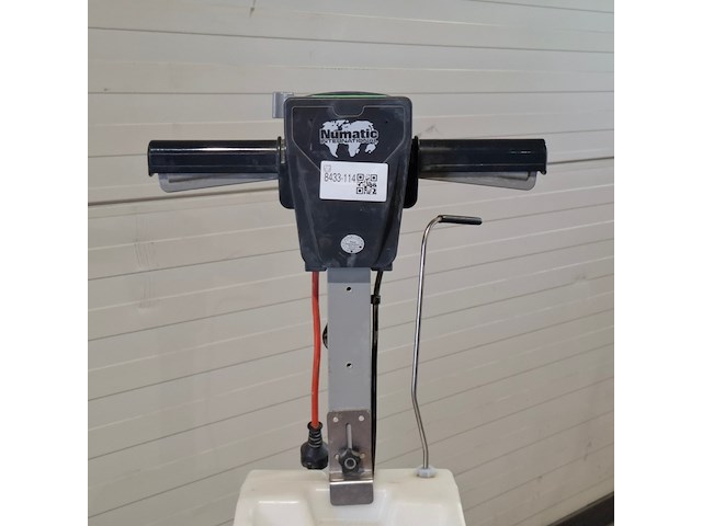Boen-/schuurmachine - 450mm - 230v numatic, hfm 1515, bouwjaar 2015 - afbeelding 5 van  7