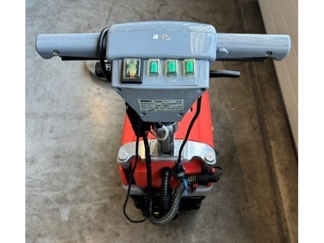 Boen /scrubmaster machine, hako, b12, rood, 2016 - afbeelding 2 van  5