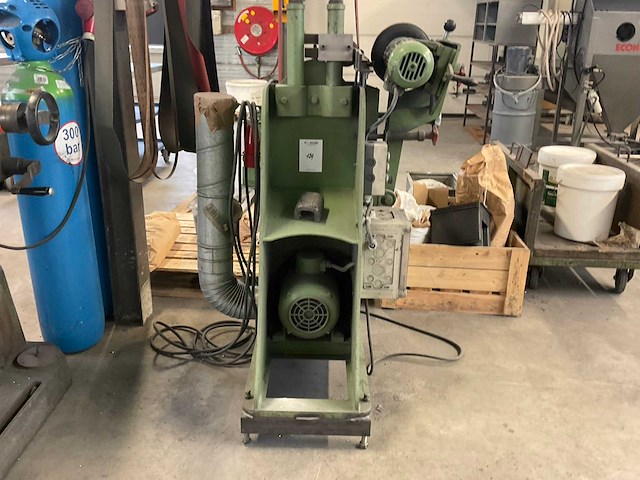 Boere br40 bandschuurmachine - afbeelding 7 van  7