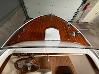 Boesch houten speedboot met stallingstrailer - afbeelding 39 van  64