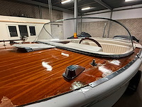 Boesch houten speedboot met stallingstrailer - afbeelding 50 van  64