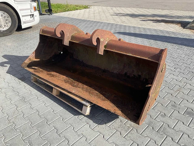 Bofors graafbak - afbeelding 1 van  6