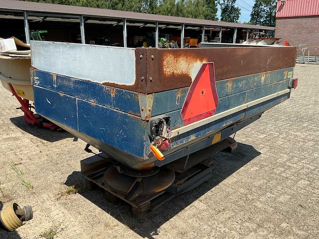 Bogballe e1000 kunstmeststrooier - afbeelding 6 van  14