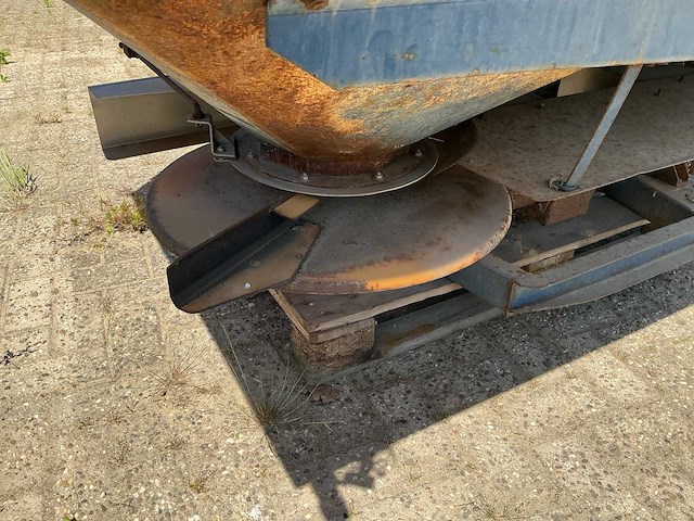 Bogballe e1000 kunstmeststrooier - afbeelding 7 van  14