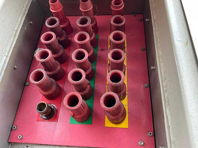 Bohranlage t 2000 trafo container - afbeelding 6 van  11