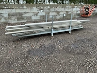 Bok met aluminium profielen aluminium