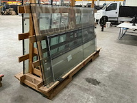 Bok met divers glas - afbeelding 3 van  13