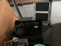 Bokje met div. kantoorartikelen en bevestigingsmaterialen - afbeelding 3 van  4