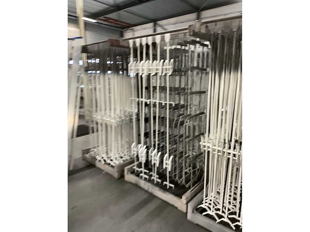 Bokken met hangbaanhaken (40x) - afbeelding 3 van  12