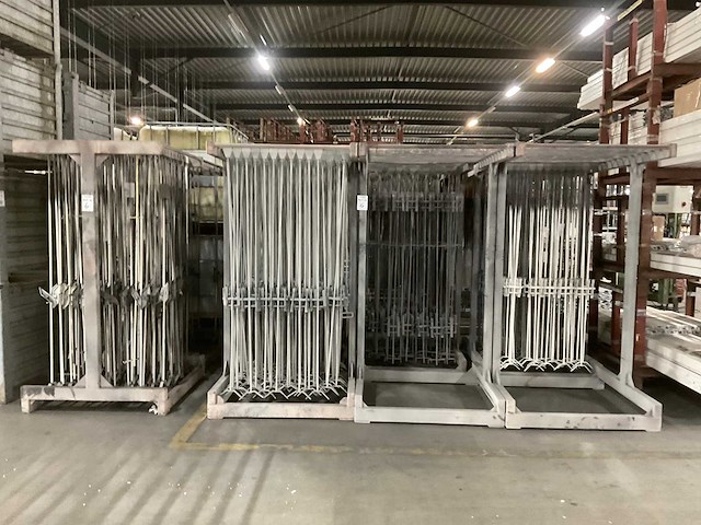 Bokken met hangbaanhaken (40x) - afbeelding 6 van  12