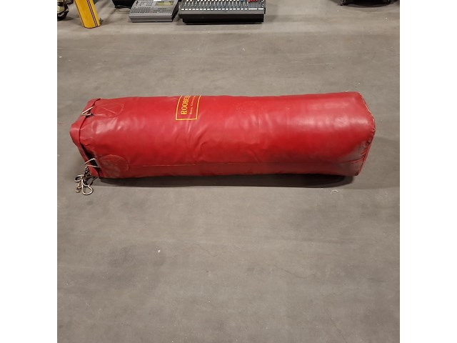 Bokszak, roobeek, rood - afbeelding 2 van  4