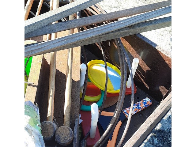 Bolderkar met diverse kinder speelgoed - afbeelding 3 van  13