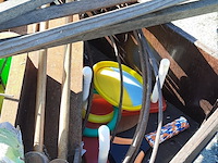 Bolderkar met diverse kinder speelgoed - afbeelding 3 van  13