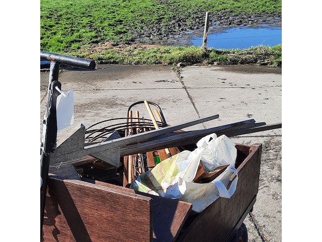 Bolderkar met diverse kinder speelgoed - afbeelding 4 van  13
