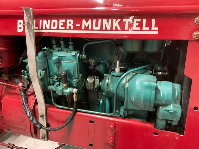 Bolinder-munktell bm350 oldtimer tractor - afbeelding 13 van  17