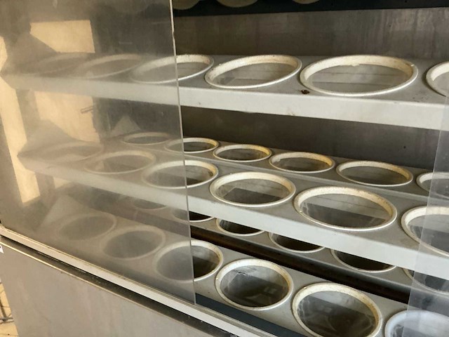 Bollenkast bakkerij - afbeelding 4 van  23