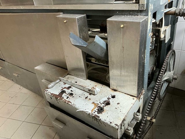 Bollenkast bakkerij - afbeelding 8 van  23