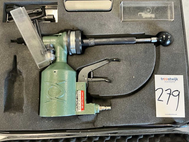 Bollhoff otalu m310 pneumatische blindklinkmoerentang - afbeelding 2 van  4