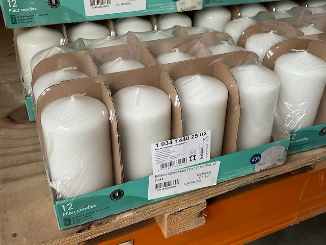 Bolsius verpakking á 12 stuks stompkaarzen (6x) - afbeelding 1 van  2