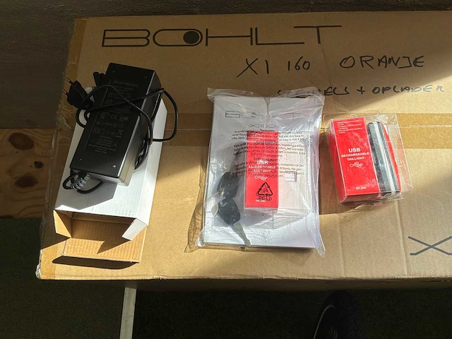 Bolt x160 elektrische vouwfiets - afbeelding 7 van  15