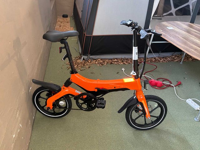 Bolt x160 elektrische vouwfiets - afbeelding 9 van  15