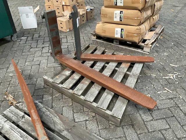 Bolzoni heftruck lepels (3x) - afbeelding 2 van  6