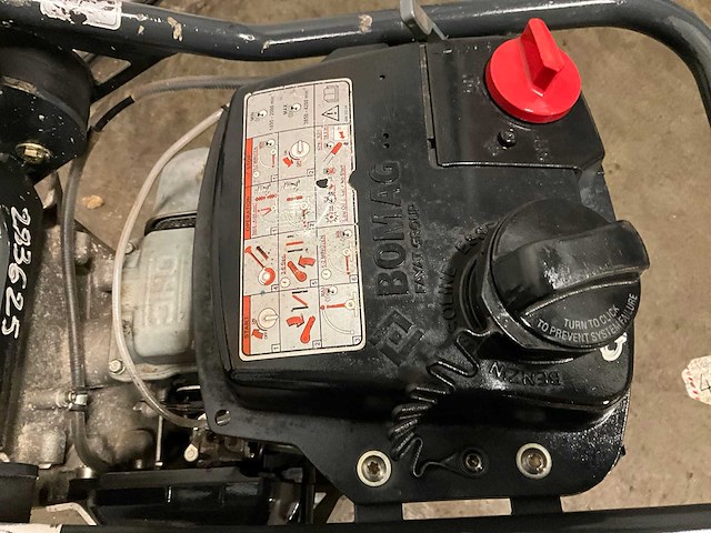 Bomag bvt 65 trilstamper - afbeelding 6 van  7