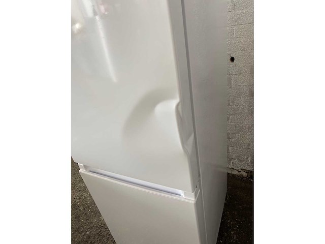 Bomann kg 322.1 vrijstaand 175 l wit - afbeelding 5 van  9