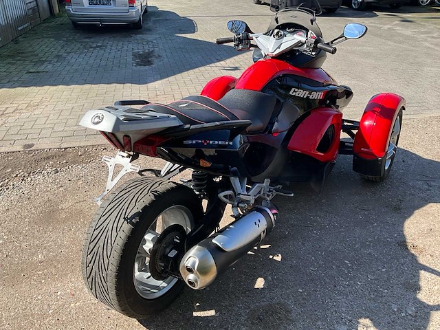 Bombardier can-am spider motorfiets - afbeelding 19 van  22