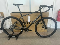 Bombtrack beyond 1 matt metallic black maat l (52) gravelfiets - afbeelding 2 van  6