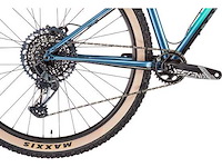 Bombtrack cale glossy dark teal/cyan - maat m mountainbike - afbeelding 5 van  8