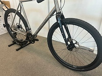 Bombtrack hook ext ti - titanium titanium zwart - maat xl gravelfiets - afbeelding 3 van  15