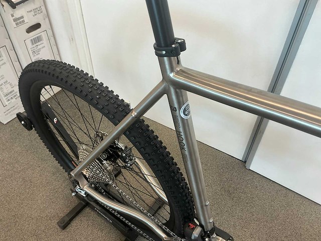 Bombtrack hook ext ti - titanium titanium zwart - maat xl gravelfiets - afbeelding 5 van  15