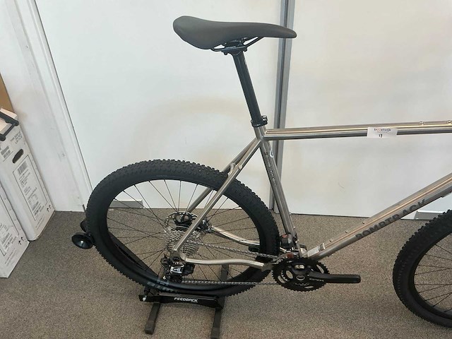 Bombtrack hook ext ti - titanium titanium zwart - maat xl gravelfiets - afbeelding 10 van  15