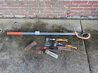 Bomenroller, 6 wiggen en 2 bijlen - afbeelding 1 van  1