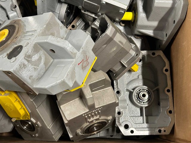 Bonfiglioli - industriële tandwielkasten / reductoren - afbeelding 7 van  8